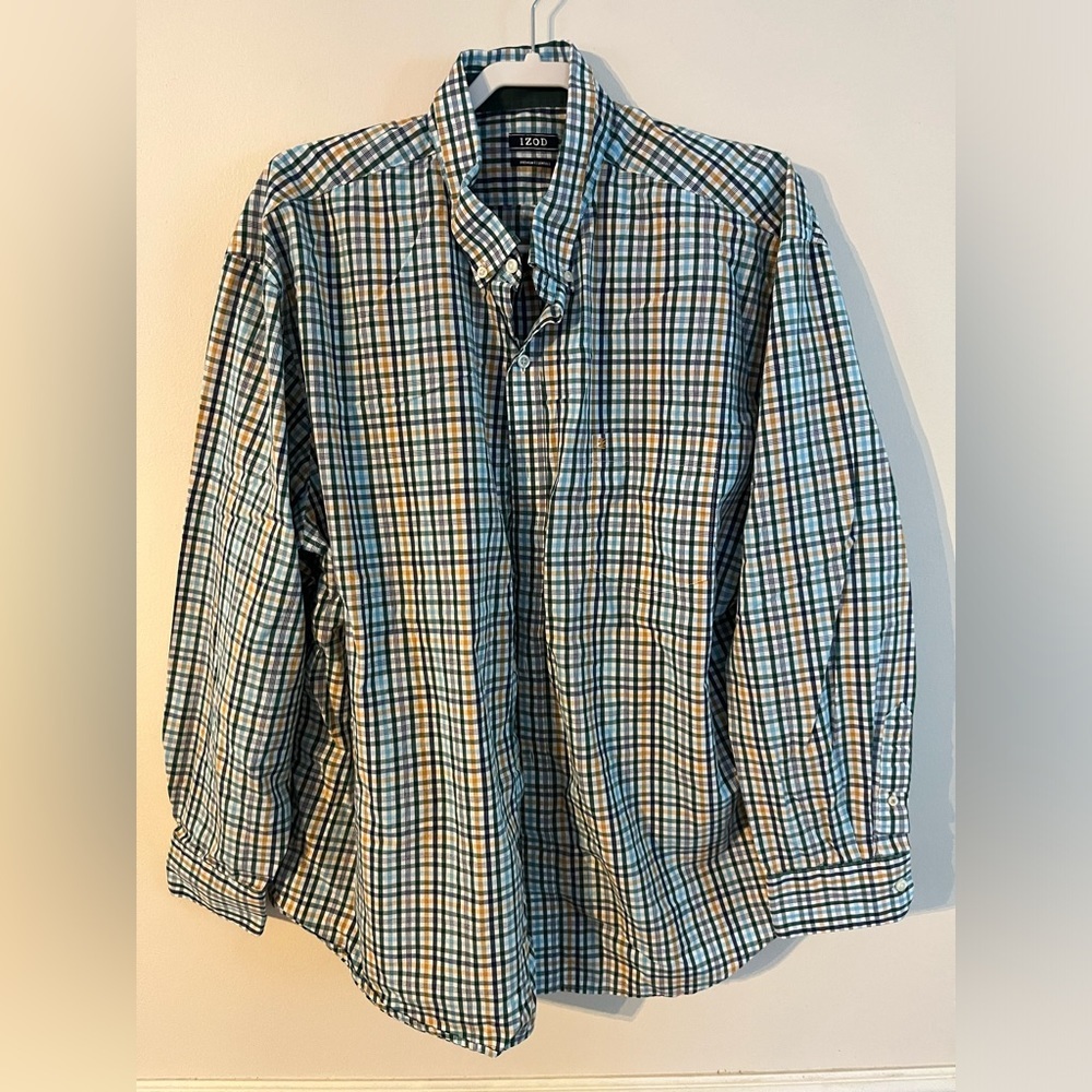 Izod Mens XXL button down plaid shirt